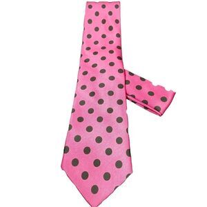 MEN'S ST. PATRICK FUSCHIA/BLACK POLKA DOT TIE AND POCKET SQUARE SET.